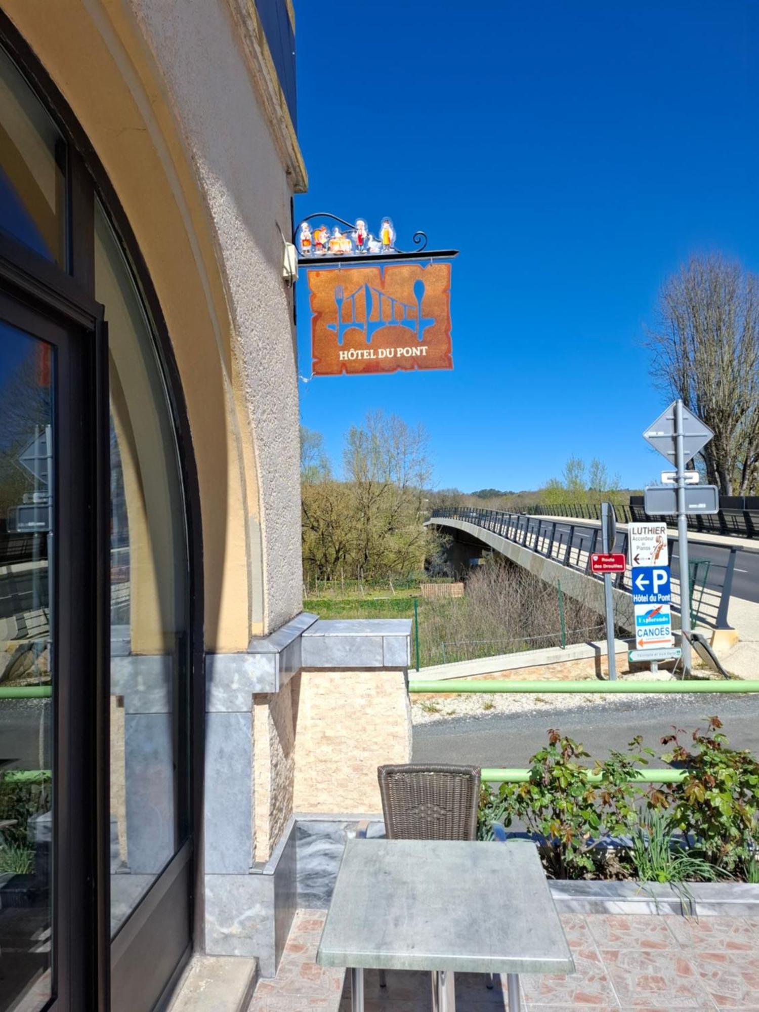 Hotel Du Pont Et Restaurant A Groléjac Exteriér fotografie